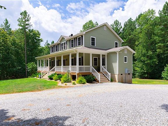 3rd image of 10120 S Redfield Dr