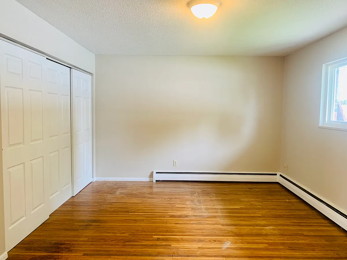 Building Photo - 1028 Conant St #2