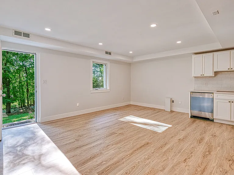 306 Clinton Ave #2 — Photo 9