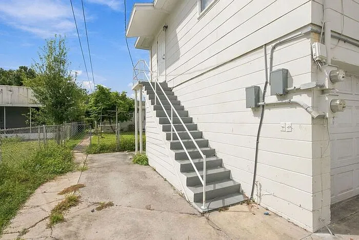 1 bed, 1.0 bath, 650 sqft, $1,399 — Photo 3