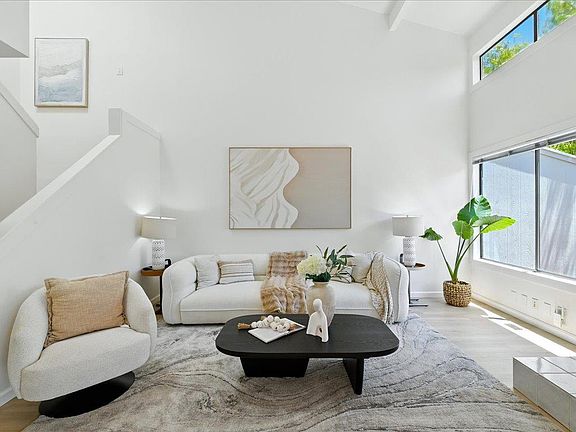 3rd image of 3383 Los Prados St