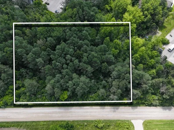 64 E Johnson Rd, Scottville, MI 49454