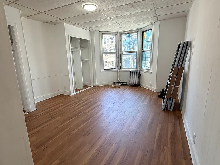 78 Maple St — Photo 3
