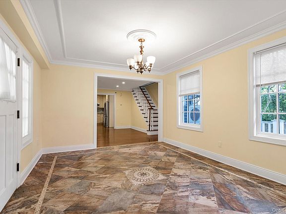 3rd image of 240-02 Poplar Street