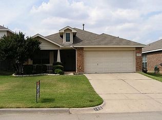 2916 Gentilly Ln, Fort Worth, TX 76123