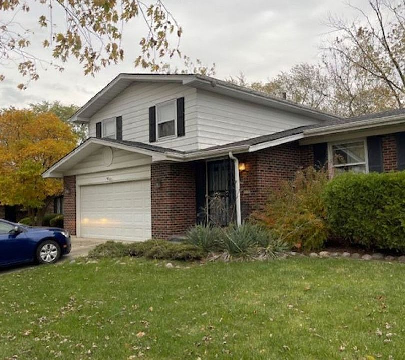 1st image of 22829 Redwood Dr