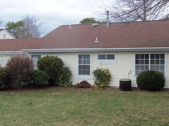 3rd image of 999A Thornbury Ln