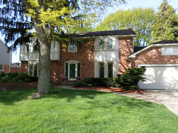 4th image of 6467 Red Oak Dr