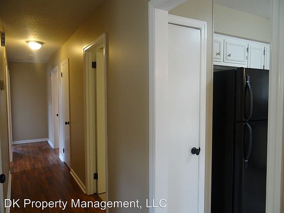 5th image of 374 Morris Dr