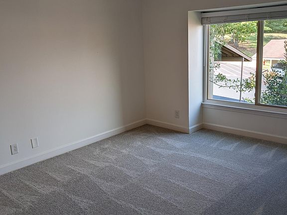 4th image of 6942 Highland Park Dr