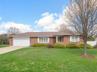 215 Leisure St, Yorkville, IL 60560