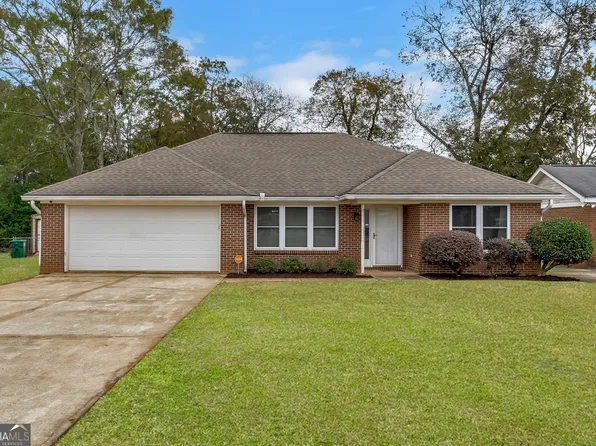 124 Stepping Stone Ln, Albany, GA 31721