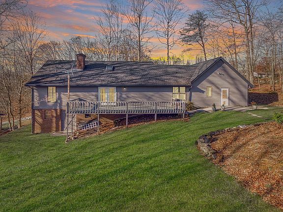 2nd image of 161 Sturbridge Ln