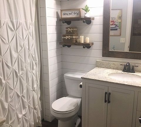Updated hall bath 