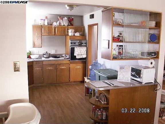 3rd image of 1279 Hillsdale Ave