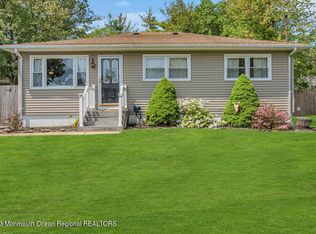 658 Beachwood Ave, Toms River, NJ