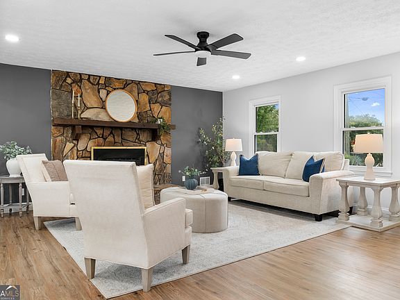 3rd image of 105 Trickum Hills Dr