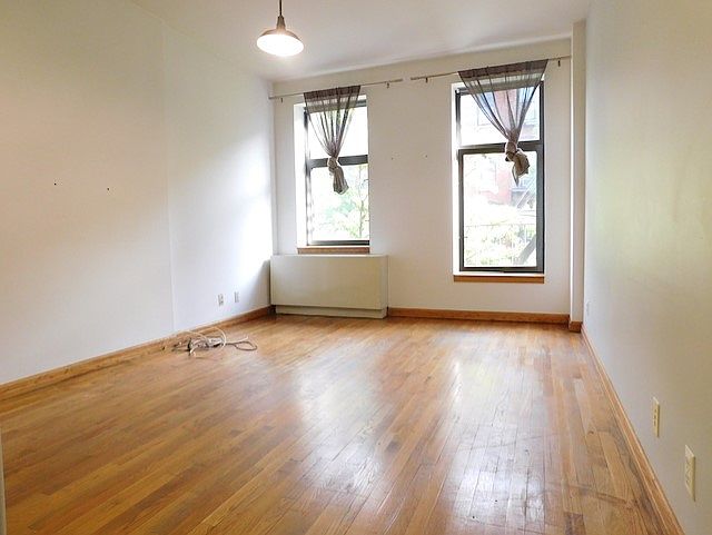 1st image of 455 W 46th St #3AA
