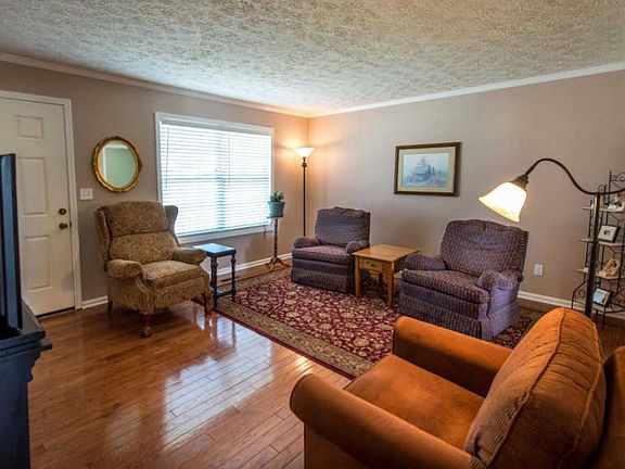 2nd image of 8630 Glenaire Dr
