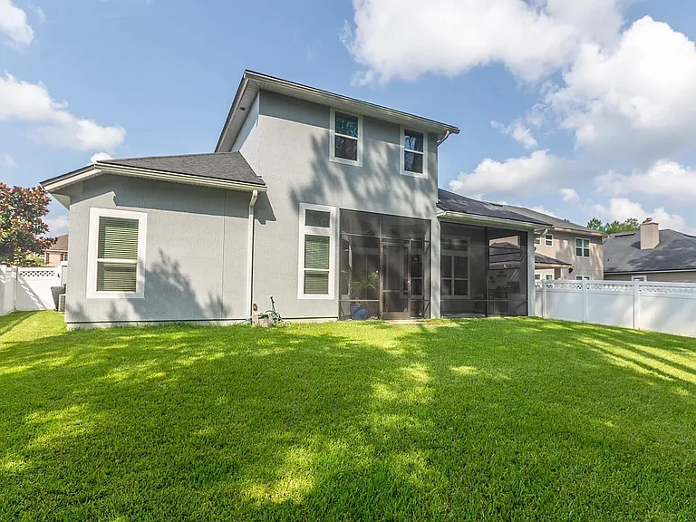 148 Woodcross Dr — Photo 32