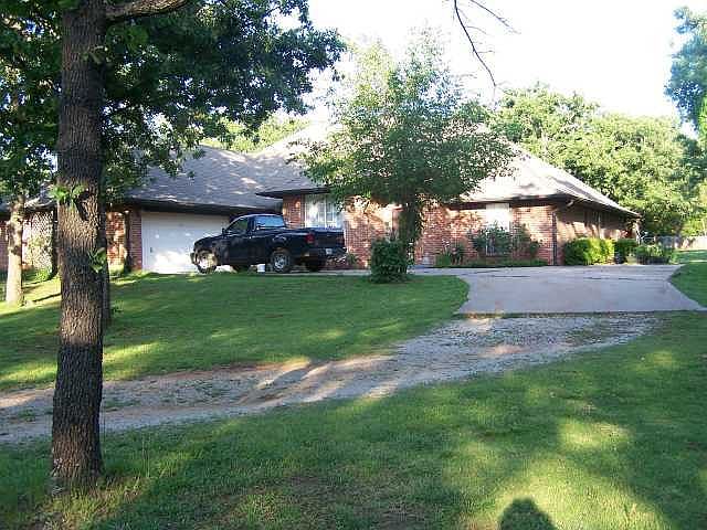 BEAUTIFUL HOME ON 2.5 ACRES.