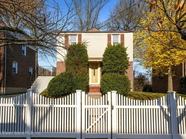 29 Park Hill Ave, Staten Island, NY 10304