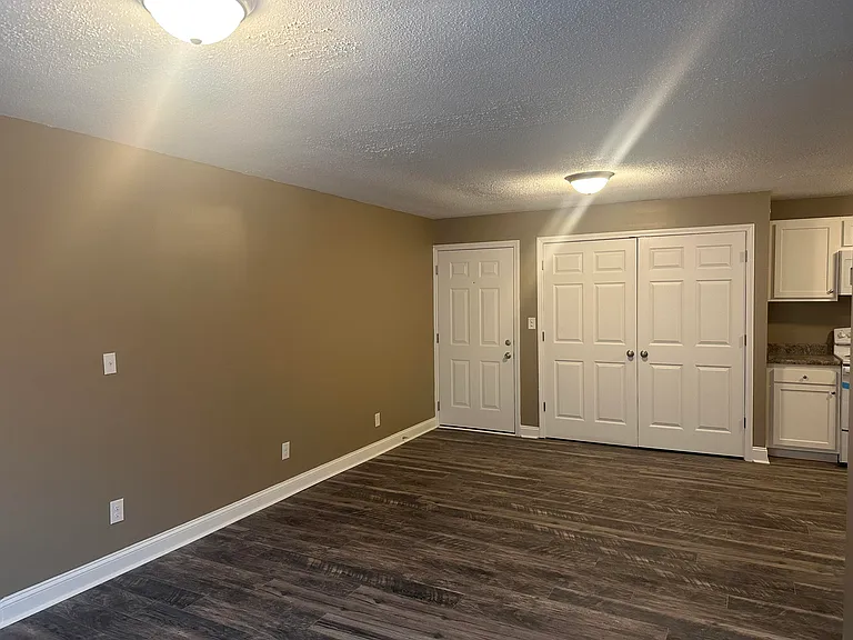 240 Geri Ln #A — Photo 5