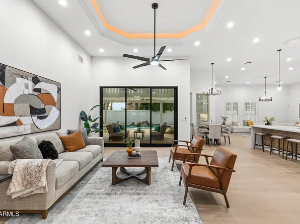1120 N WREN Drive, Gilbert, AZ 85234