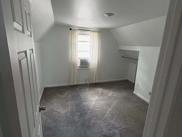 23067 Hazelwood Ave — Photo 6