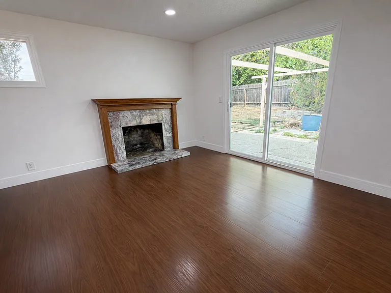 2217 Santa Fe Ct — Photo 16