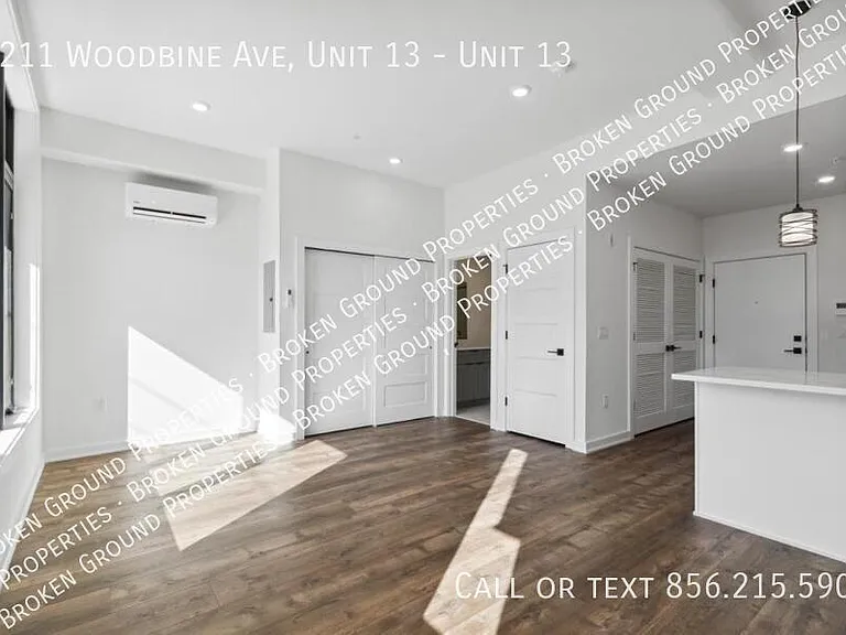 6211 Woodbine Ave #13 — Photo 12