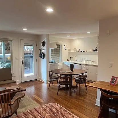 1212 Castle Hill St #6 — Photo 9