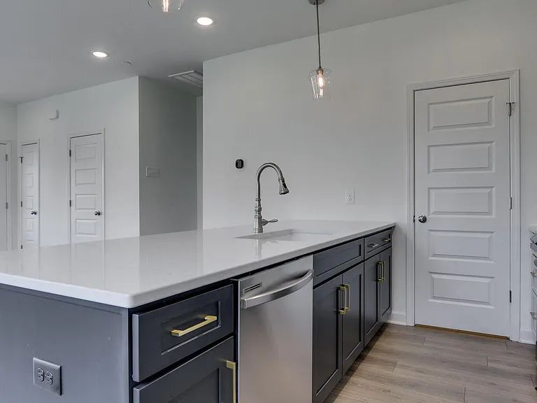 169 Bess Blvd — Photo 11