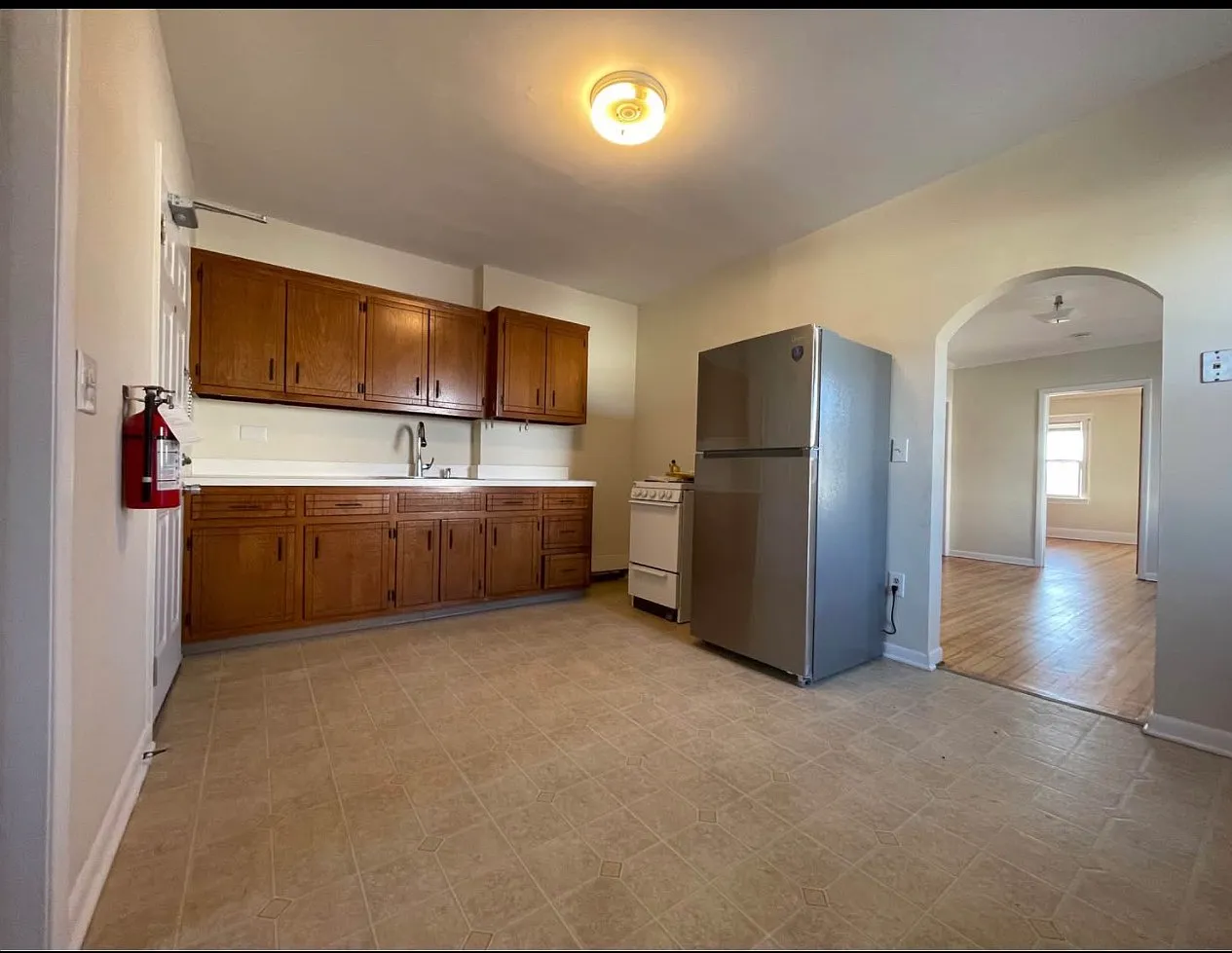 2 bed, $2,400 — Photo 3