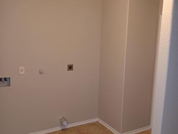 4th image of 7930 MEADOW WIND