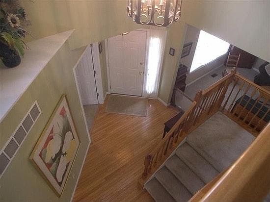 2-Story Foyer