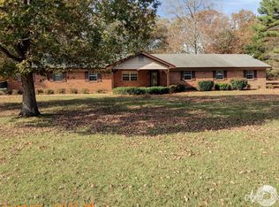 122 Tanyia Ln, Columbus, MS 39702