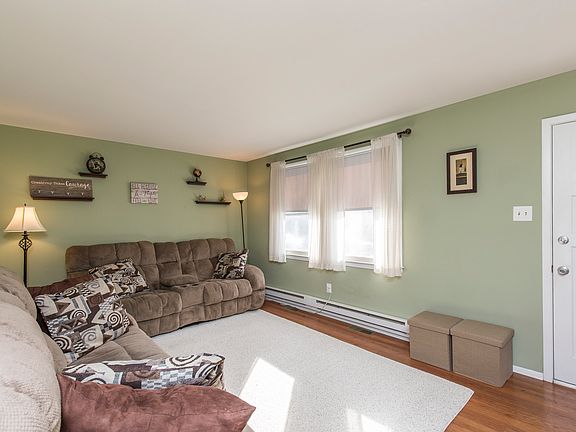 3rd image of 701 W 6th Ave