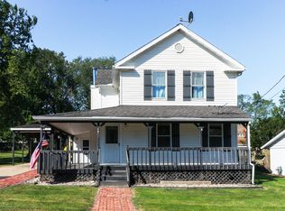 207 S Pine St, Delavan, IL 61734