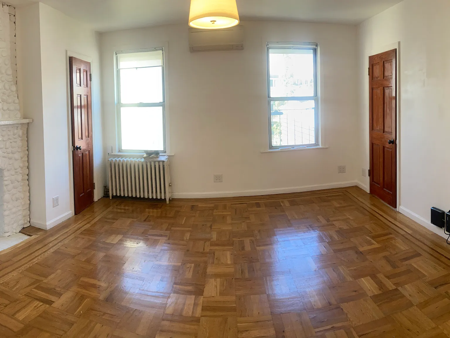 150 Conselyea Street — Photo 2