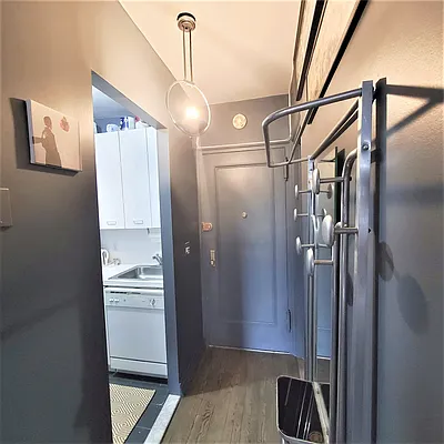 Rented by New York Residence | media 23