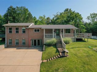 1970 Park Dr, Pacific, MO 63069