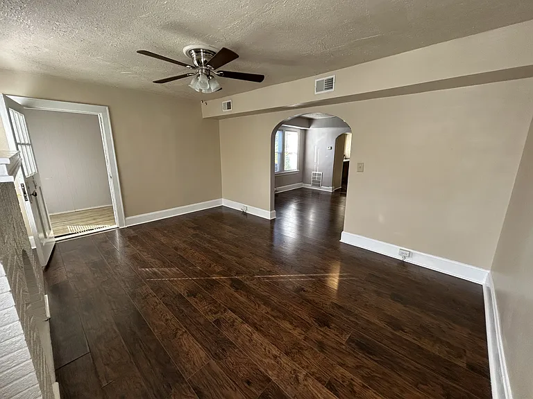 1802 Lawn Ave #1 — Photo 9