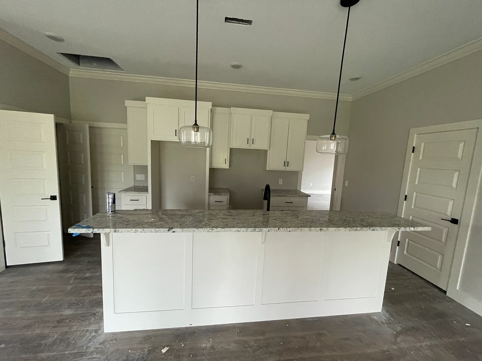 3 bed, 1820 sqft, $2,000 — Photo 3