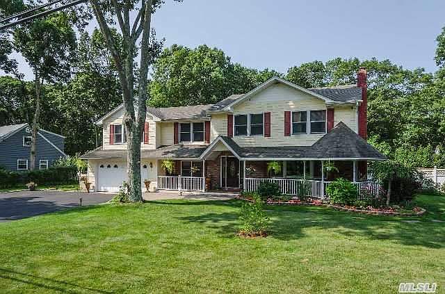 1st image of 16 Redwood Dr