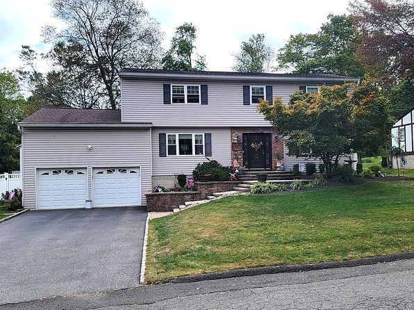 30 Pelham Ave