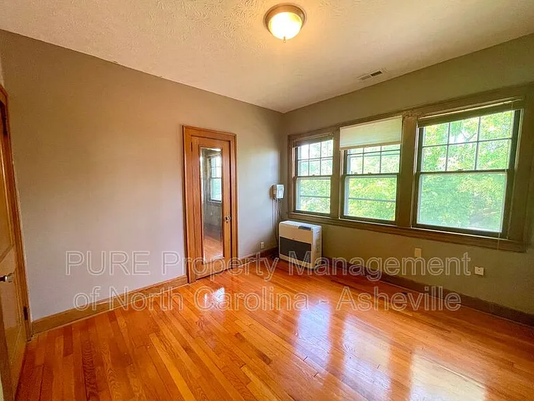 21 Vermont Ave #1 — Photo 9