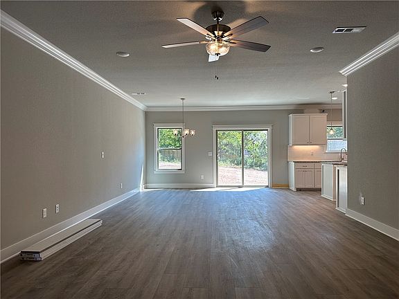 3rd image of 28 Cannich Dr