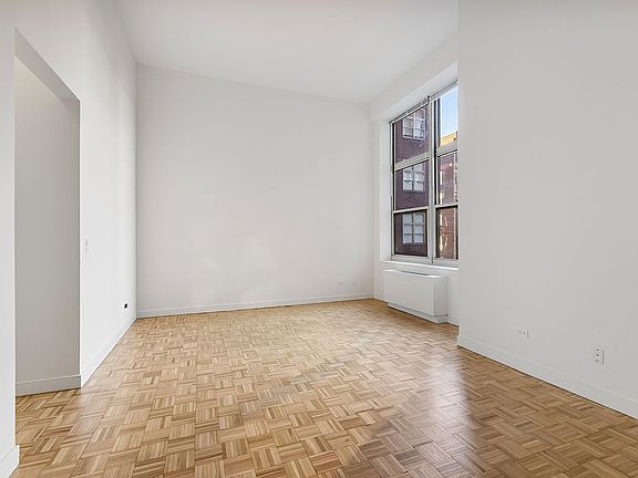 4th image of 120 E 87th St #R14-k