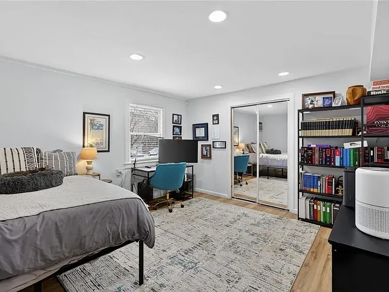 5412 York St #B — Photo 8